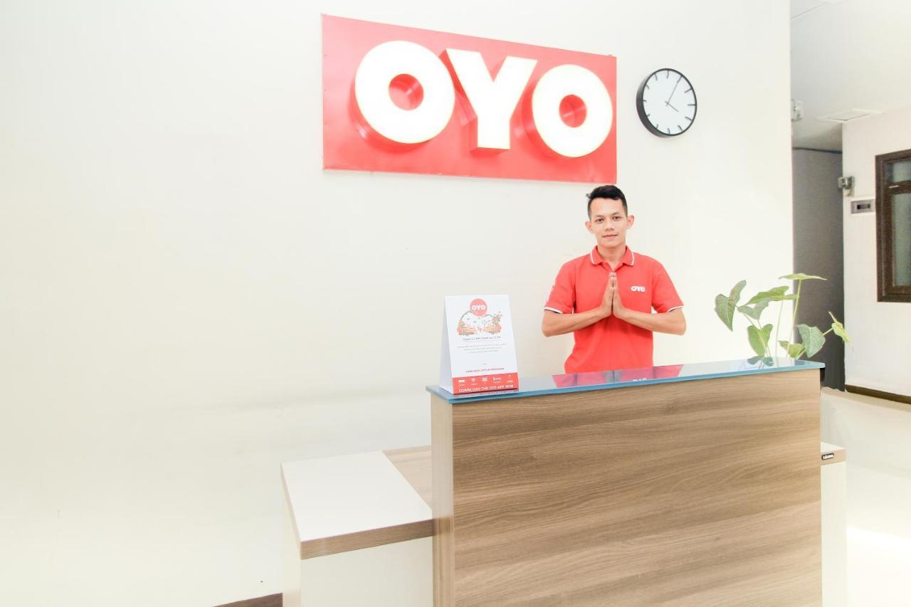 Oyo 204 Blessing Residence 수라바야 외부 사진